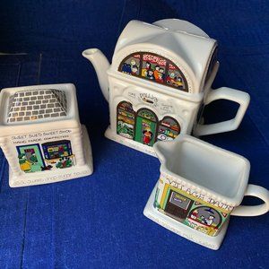 Wade English Life Teapot Sugar Creamer Set